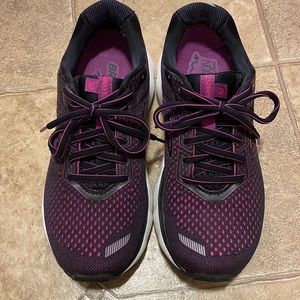 Brooks Women’s Ghost 12 Size 7.5